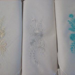 VTG Handkerchief Set of 3 Embroidered Flowers Floral Wedding Rockabilly